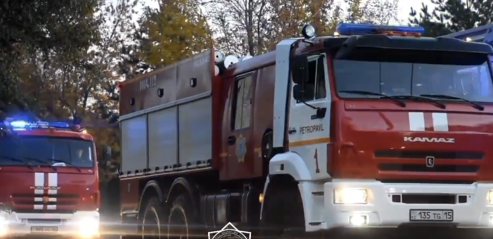 شىمكەنتتە پاتەردەگى ورتتەن ءتورت بالا قۇتقارىلدى