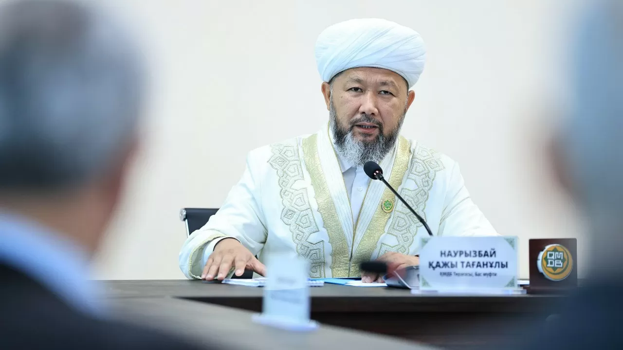 «يمامداردان اقشا جيناۋ داۋى»: ارنايى كوميسسيا تۇركىستانعا بارادى