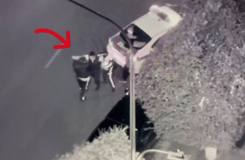 ورالدا ەسىرتكى قابىلداعان جۇرگىزۋشى پوليتسەيلەرگە شابۋىل جاساعان