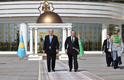 اشحابادتا قاسىم-جومارت توقاەۆتى سالتاناتتى قارسى الۋ ءراسىمى ءوتتى