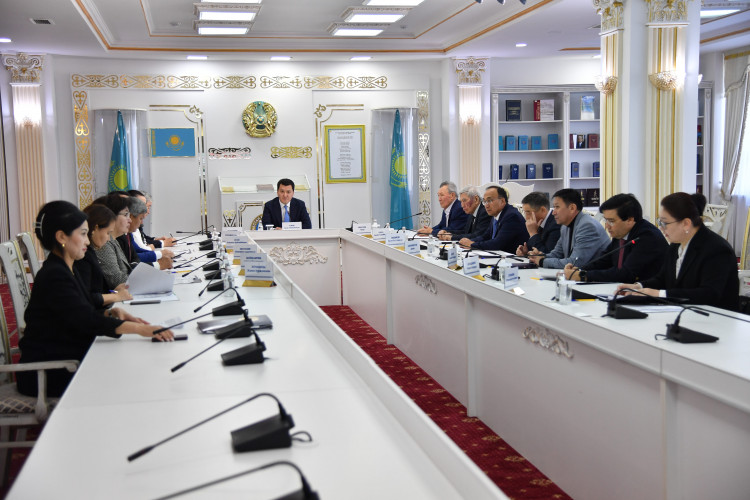 مەملەكەتتىك سىيلىق ۇمىتكەرلەرى انىقتالدى