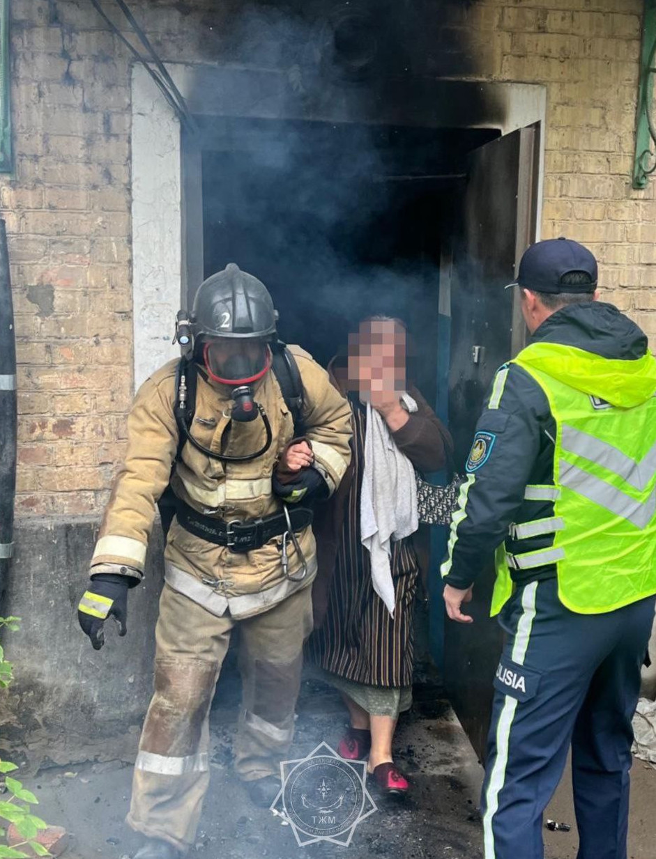 جامبىل وبلىسىندا ورتتەن 11 ادام قۇتقارىلدى