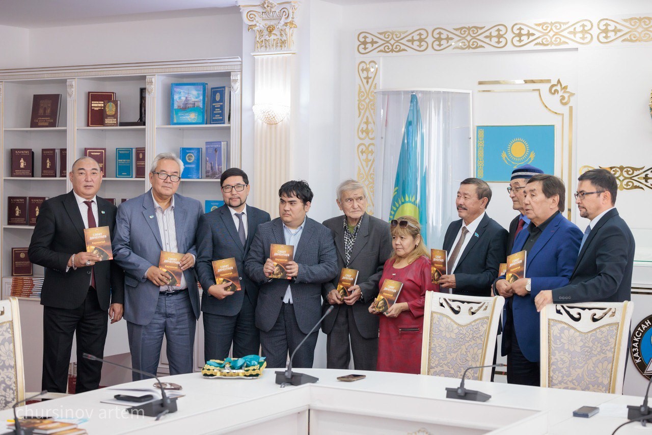 قازاق جىرىنىڭ بوزتورعايى