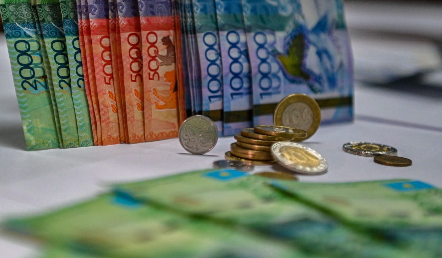 تەڭگە نەگە السىرەدى؟