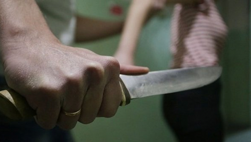 ماڭعىستاۋدا ەر ادام جۇكتى ايەلىن پىشاقتاپ ولتىرمەك بولعان