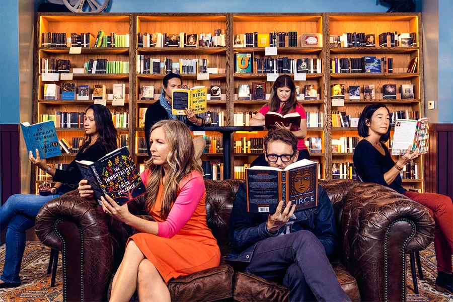 ۆاشيڭتوننان سويلەپ تۇرمىز...