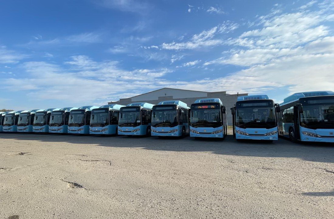 16 اۆتوبۋسپەن تولىقتى