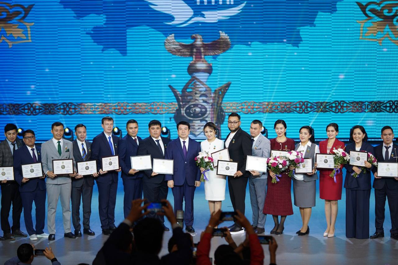 ۇزدىك پەداگوگتەر ماراپاتتالدى