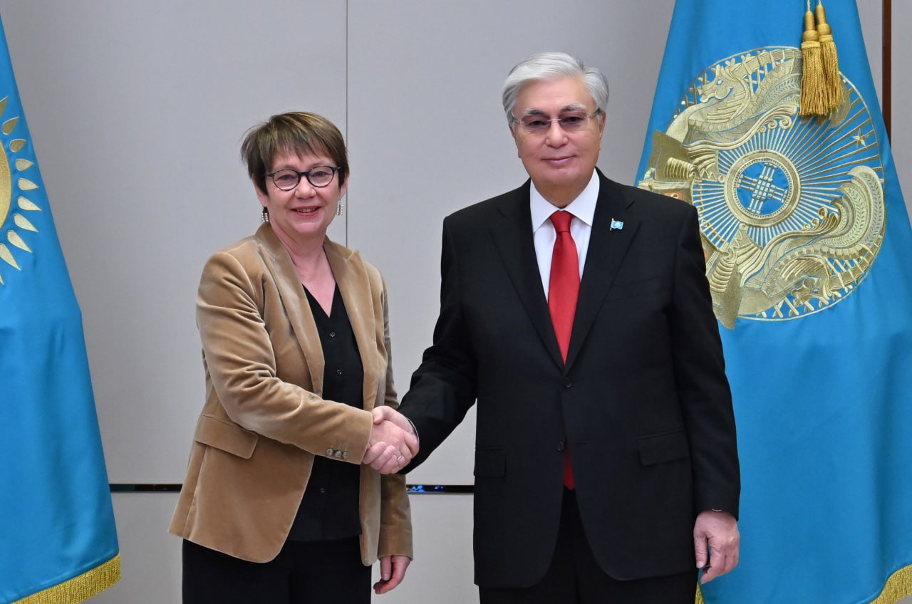 مەملەكەت باسشىسى ەۋروپالىق قايتا قۇرۋ جانە دامۋ بانكىنىڭ پرەزيدەنتىمەن كەزدەستى