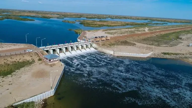 سۋ تاسقىنىنىڭ الدىن الۋ جۇمىستارى ءجۇرىپ جاتىر