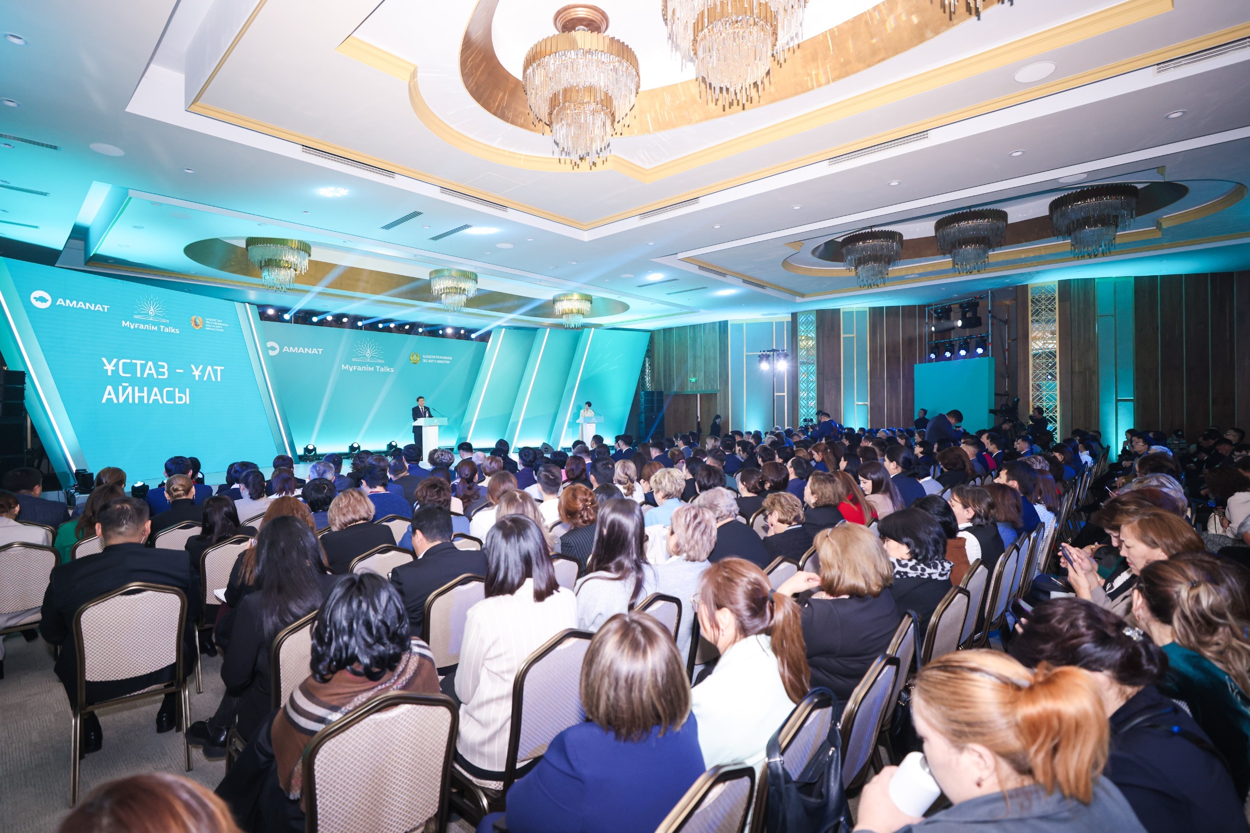 پرەزيدەنت ۇستازدار قاۋىمىنا ايرىقشا كوڭىل بولەدى - ەرلان قوشانوۆ