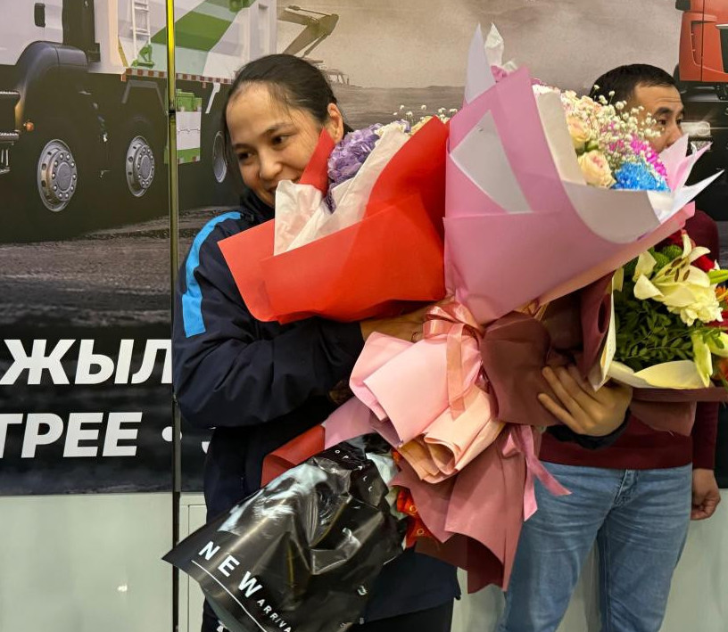 جانكۇيەرلەر ءجاميلا باقبەرگەنوۆانى قوشەمەتپەن قارسى الدى