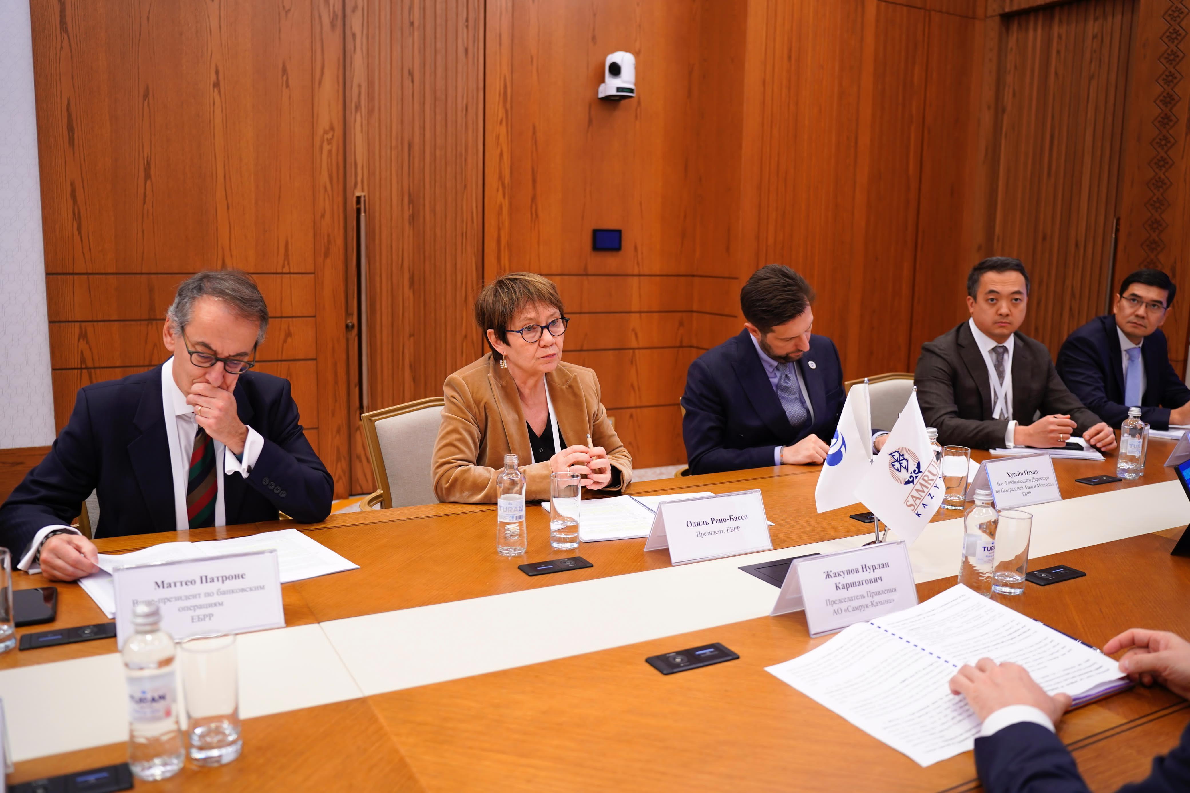 ەققدب پرەزيدەنتى «سامۇرىق-قازىنا» اق ساتىپ الۋ راسىمدەرىنە وڭ باعا بەردى