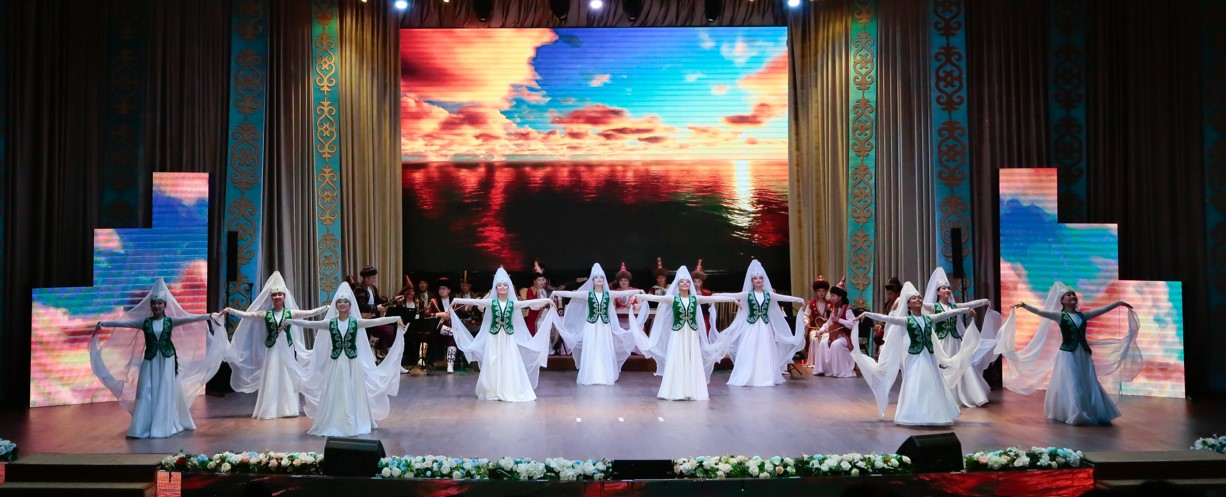 بي ونەرى ءتانتى ەتتى