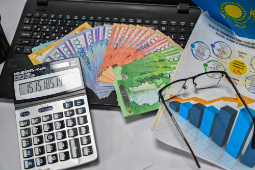 «جىلدام جەڭىستەر» تۇراقتى ەكونوميكالىق دامۋدىڭ نەگىزى ەمەس - ءادىل قۇسمانوۆ