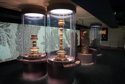 «قازاقستان:  ۇلى دالا جاۋھارلارى»: فرانتسيادا وتاندىق كورمەنىڭ اشىلۋى ءوتتى