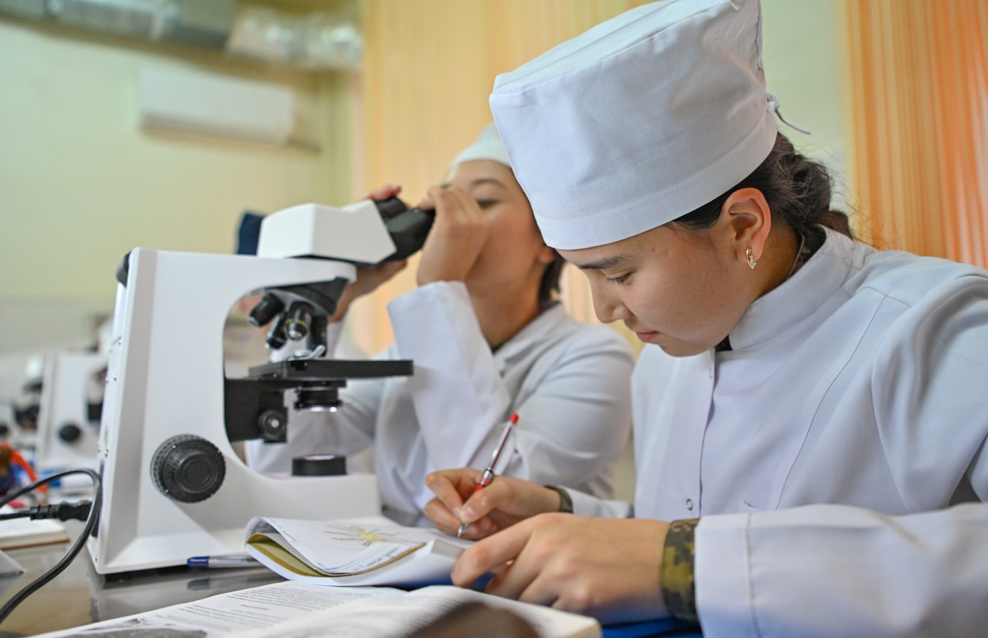 اقتوبە وبلىسىنداعى تىكۇشاق اپاتى: زارداپ شەككەندەردىڭ جاعدايى بەلگىلى بولدى