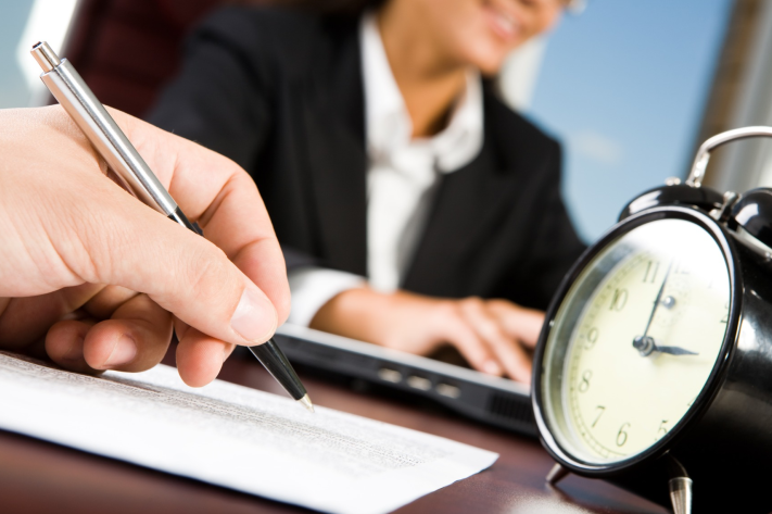 ايەلدەر ءۇشىن قىسقارتىلعان جۇمىس ۋاقىتىن ەنگىزۋ كەرەك - قاراقات ابدەن