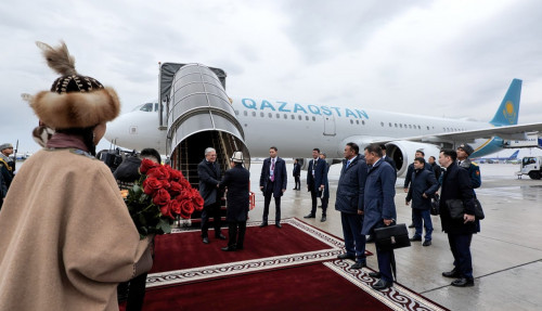 قاسىم-جومارت توقاەۆ بىشكەككە باردى