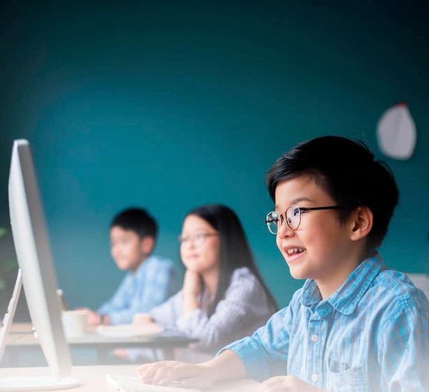 وقۋشىلارعا ارنالعان «قاۋىپسىز ينتەرنەت» رەسپۋبليكالىق بايقاۋى باستالدى