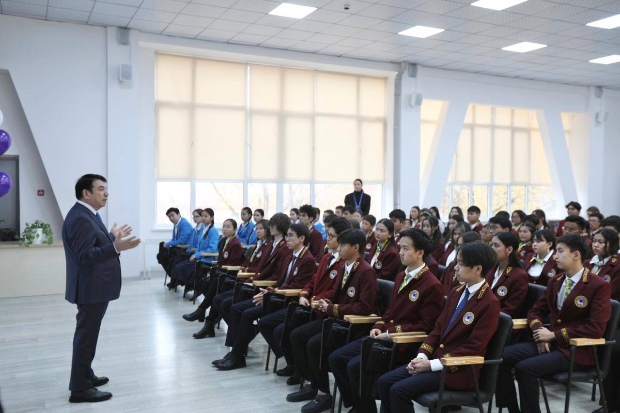 ساپالى بىلىمگە اركىمنىڭ-اق بار تالاسى