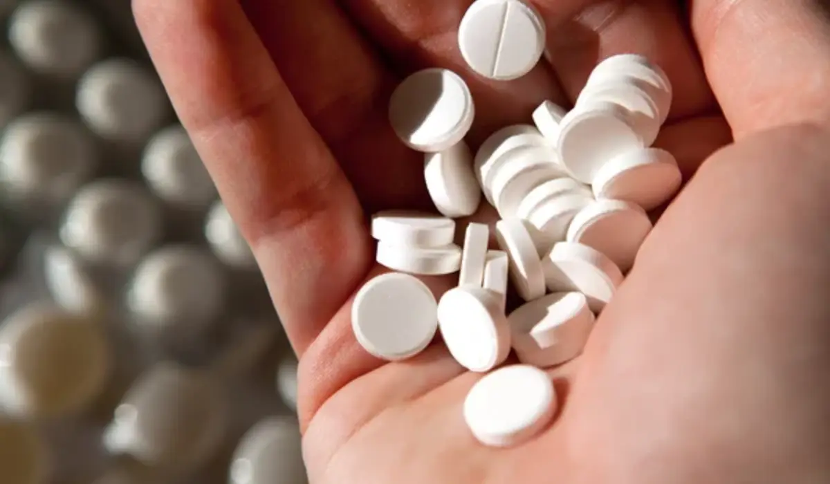 استانادا وقۋشى قىز دارىدەن ۋلانىپ قالعان