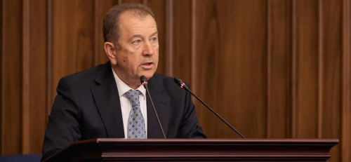 ميحايل بورتنيكتىڭ وكىلەتتىگى مەرزىمىنەن بۇرىن توقتاتىلدى