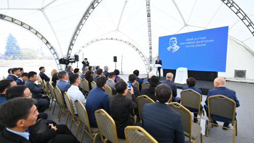 ماۋلەن اشىمباەۆ مەكتەپ ىرگەتاسىن قالاۋ راسىمىنە قاتىستى