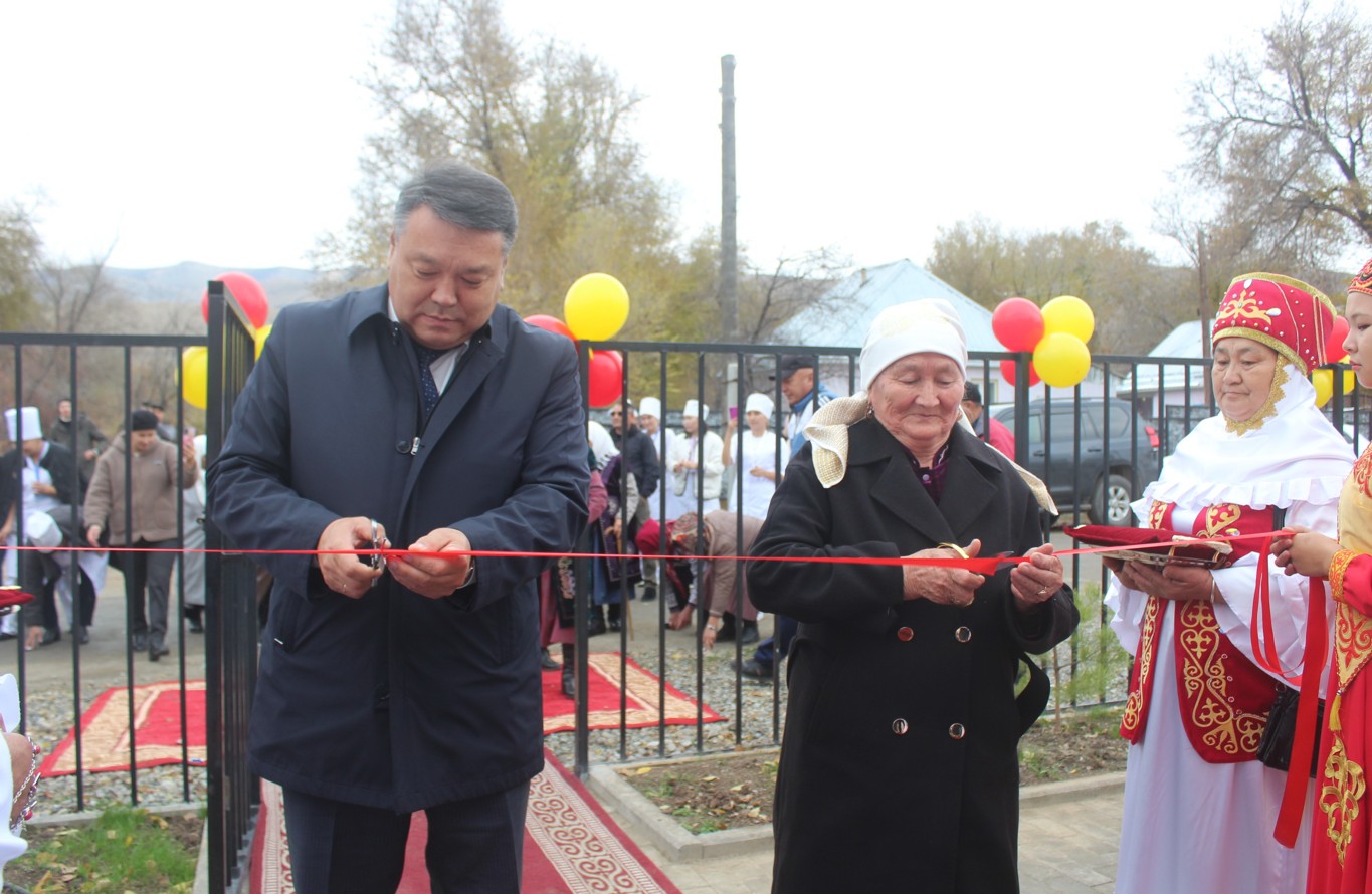 سارقان جۇرتشىلىعى شات-شادىمان