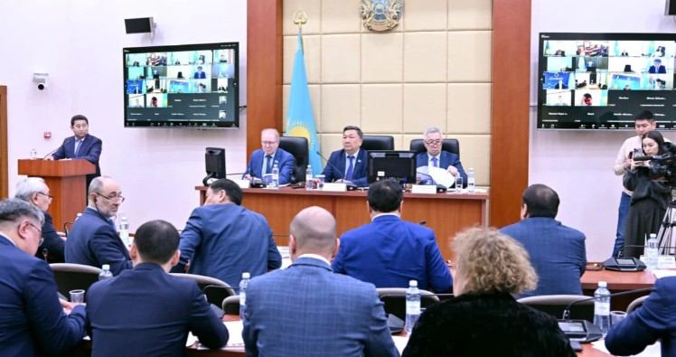 ەگىندى ساقتاۋ مەن وتكىزۋ  جايى تالقىلاندى