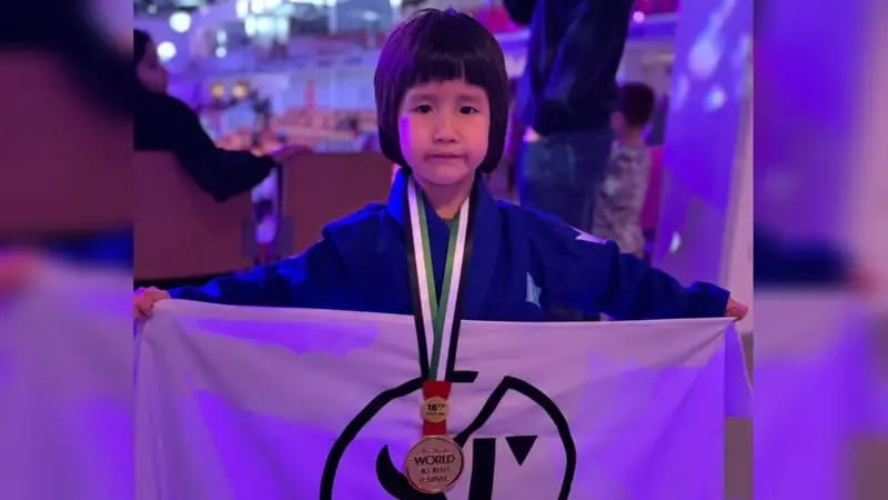 التى جاستا –  الەم چەمپيونى