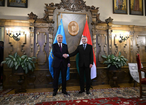 قاسىم-جومارت توقاەۆ لاسلو Kيوۆەرمەن كەزدەستى