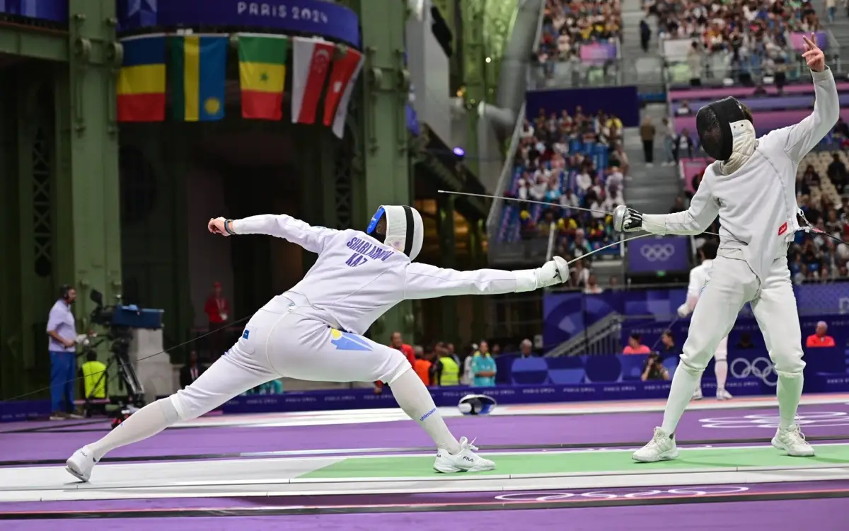 قازاقستان سەمسەرشىلەرى كانادادا سايىسادى