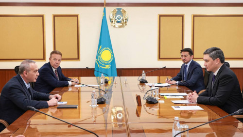 ولجاس بەكتەنوۆ اركادي دوبكينمەن IT سالاسىنىڭ دامۋىن تالقىلادى