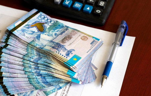 اقتوبەدە بيۋدجەت قاراجاتىن جىمقىرعان ەسەپشى 7 جىلعا سوتتالدى