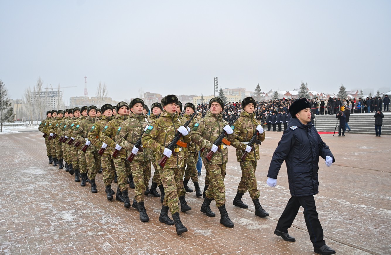 «ايبىن» پولكى ساربازدارمەن تولىقتى