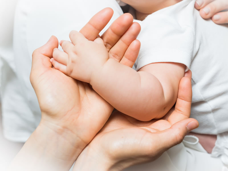 اكتسيا ماقساتى – انا مەن بالا قۇقىن قورعاۋ