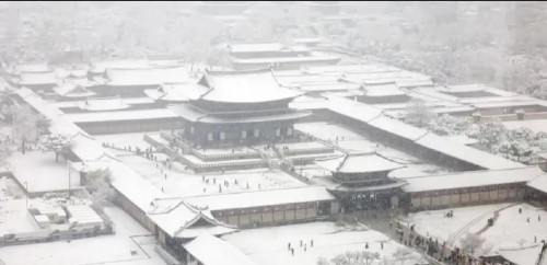 سەۋلدە سوڭعى 100 جىلداعى ەڭ قالىڭ قار جاۋدى