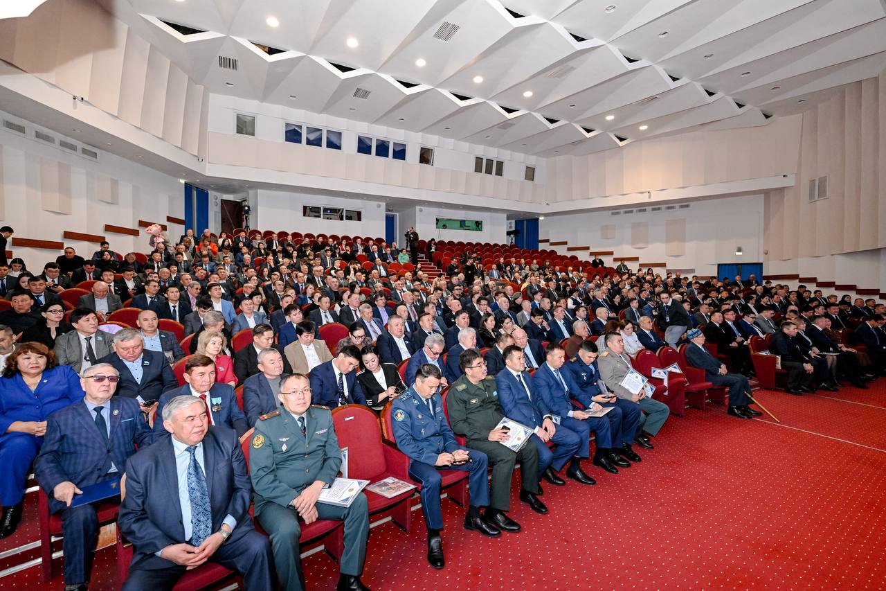 دەموكراتيانىڭ دامۋ كورىنىسى