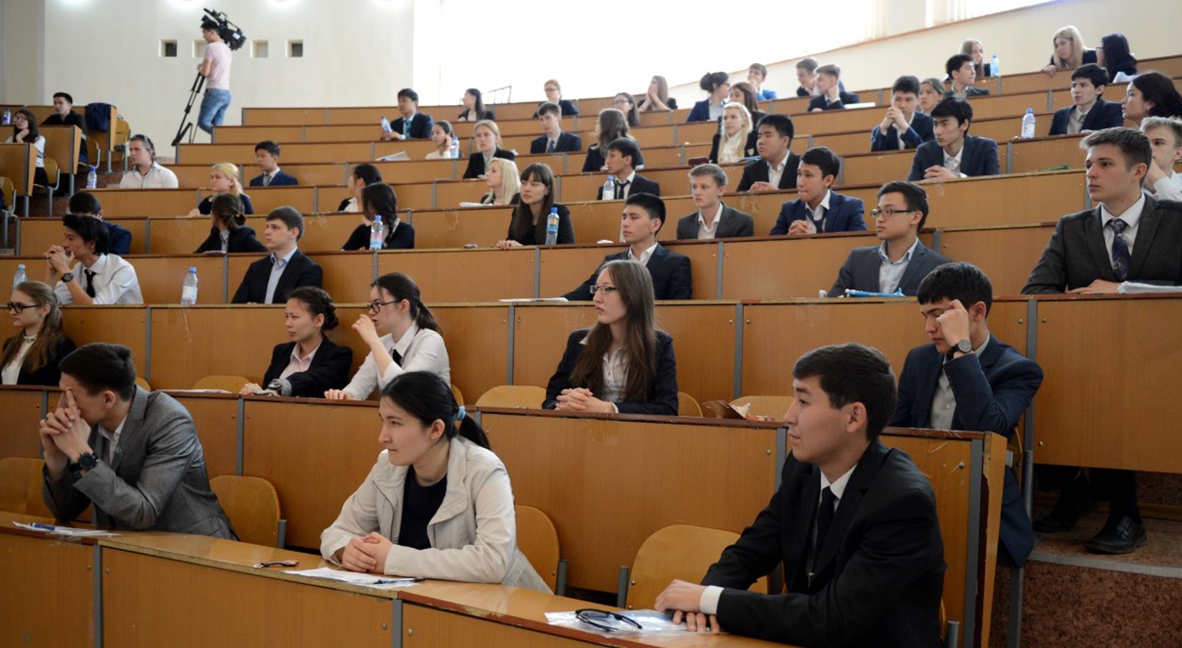 بىلىكتى كادر دايارلاۋعا باعىتتالعان قادام