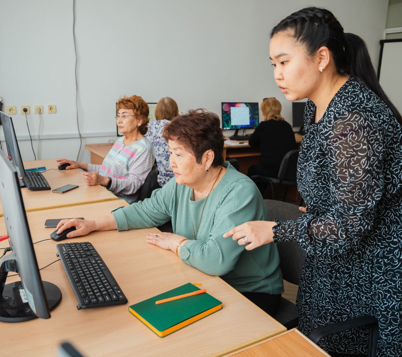 «كۇمىس ۋنيۆەرسيتەتتىڭ» بەرەرى كوپ