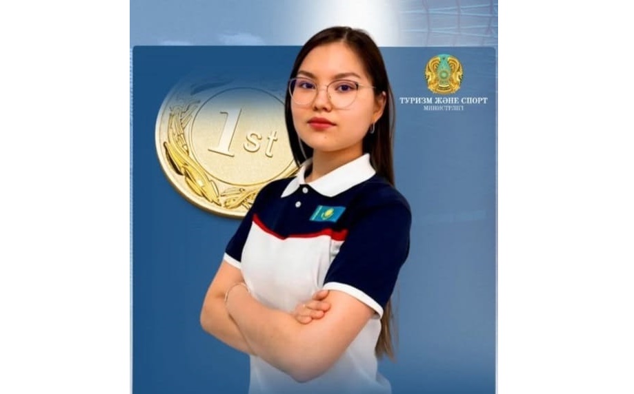 پارا شاحماتشىلاردا – 1 التىن, 1 كۇمىس