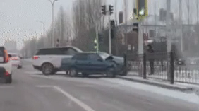 استانادا ەكى جەڭىل كولىك سوقتىعىستى