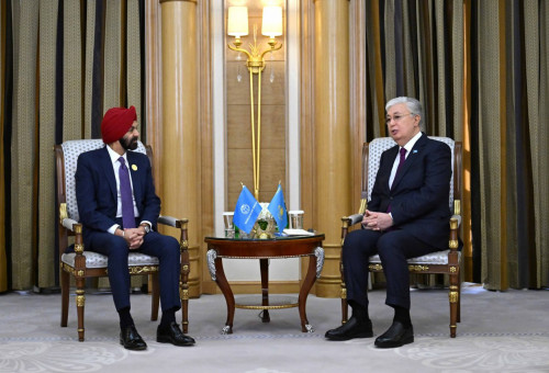 مەملەكەت باسشىسى دۇنيەجۇزىلىك بانك توبىنىڭ پرەزيدەنتىمەن كەزدەستى