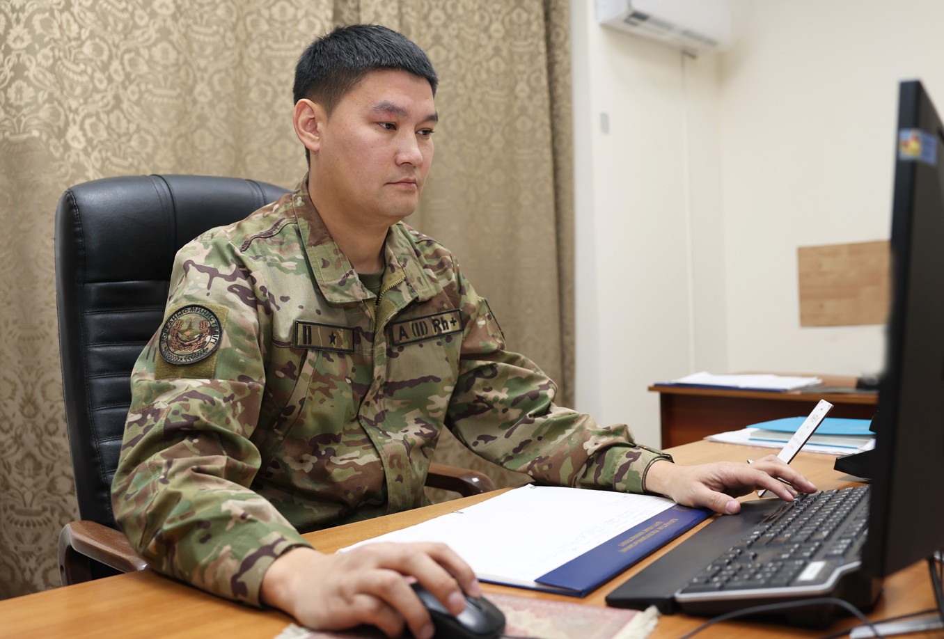 اسكەري سالاداعى ءتارتىپ تىرەگى