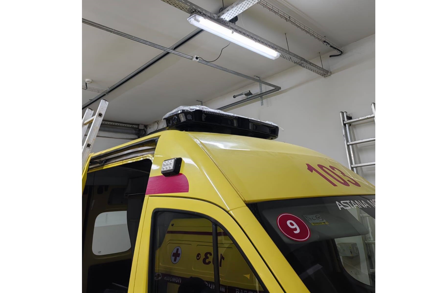 الماتىدا قىلمىسكەر ەرلى-زايىپتىنى اتىپ كەتكەن