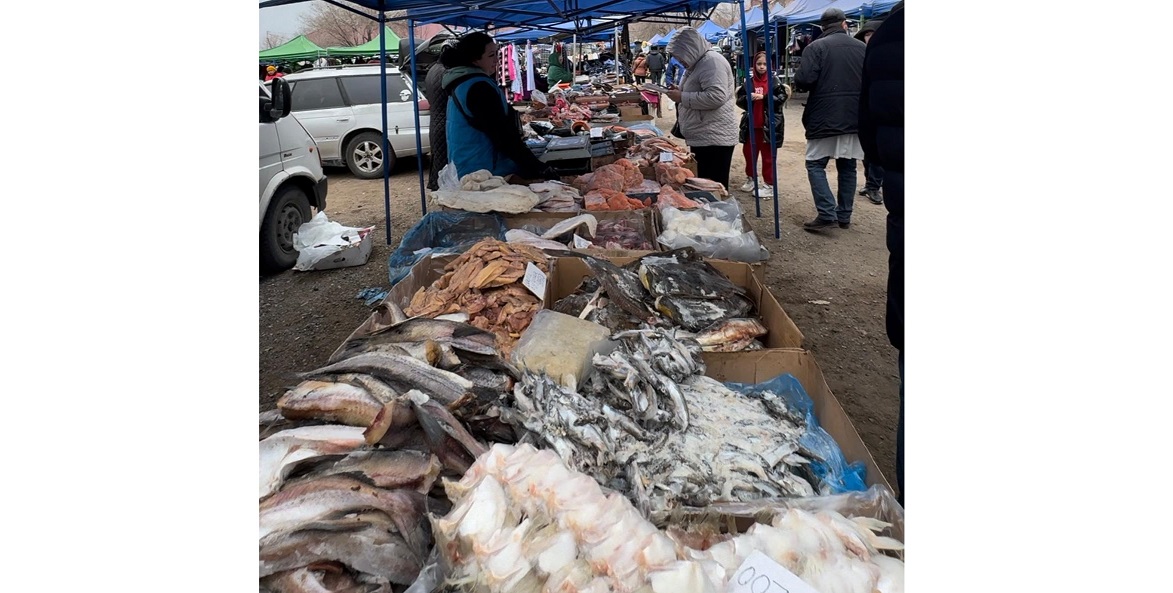 قوناەۆ بازارىنداعى بىلىق