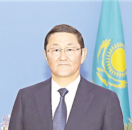 بەرىك اسىلوۆ, باس پروكۋرور: جوعارى قاداعالاۋ – ابىرويلى مىندەت