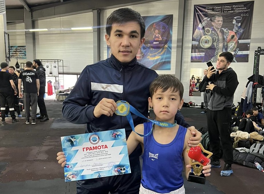 العاشقى تۋرنيرىندە توپ جاردى