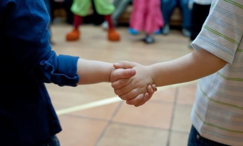 ەل مەكتەپتەرىندە مەدياتسيا قىزمەتتەرى پايدا بولادى